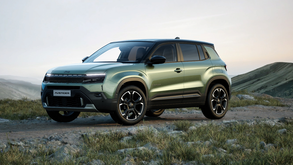 jeep Avenger groen set fra siden